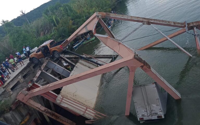 Φιλιππίνες: Τουλάχιστον τέσσερις νεκροί από κατάρρευση γέφυρας