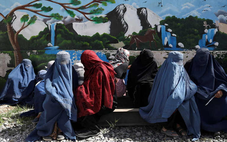 ΟΗΕ: Οι ΗΠΑ επιδεινώνουν τη ζωή των γυναικών στο Αφγανιστάν