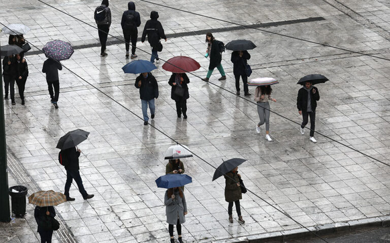 Καιρός: Μεγάλη Τρίτη με βροχές και χαμηλές θερμοκρασίες – Η πρόγνωση μέχρι την Κυριακή του Πάσχα