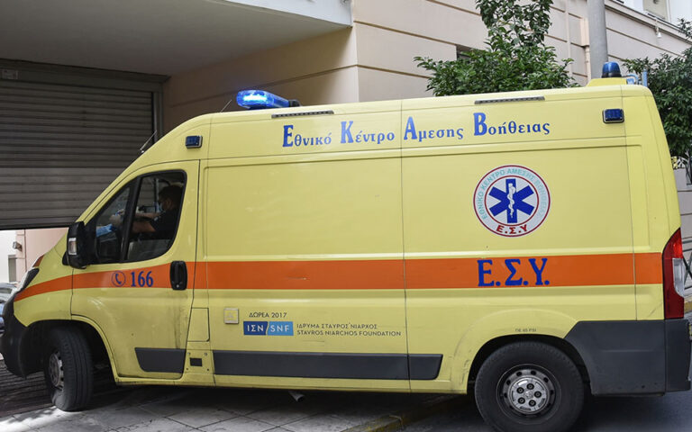 Κάρυστος: Στο νοσοκομείο τρεις εργάτες μετά από πτώση σκαλωσιάς