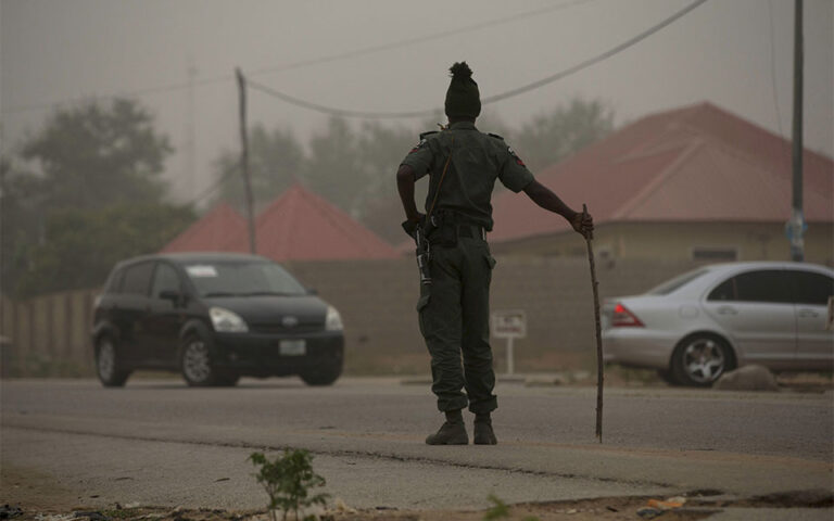 Νιγηρία: Πάνω από 100 νεκροί από έκρηξη σε παράνομη πετρελαϊκή αποθήκη