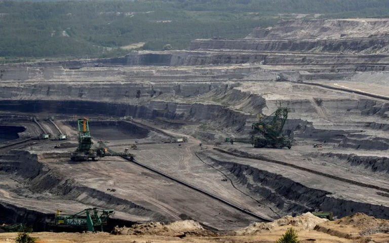 Πολωνία: Τέσσερις νεκροί και επτά αγνοούμενοι από δυστύχημα σε ορυχείο