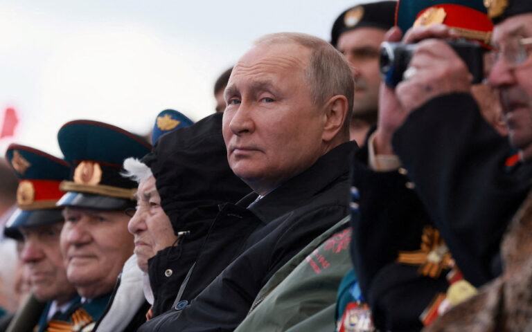 Ομιλία Πούτιν – Ανάλυση: Ημέρα Νίκης χωρίς νέες νίκες –  Θολό τοπίο για τις επόμενες κινήσεις της Ρωσίας