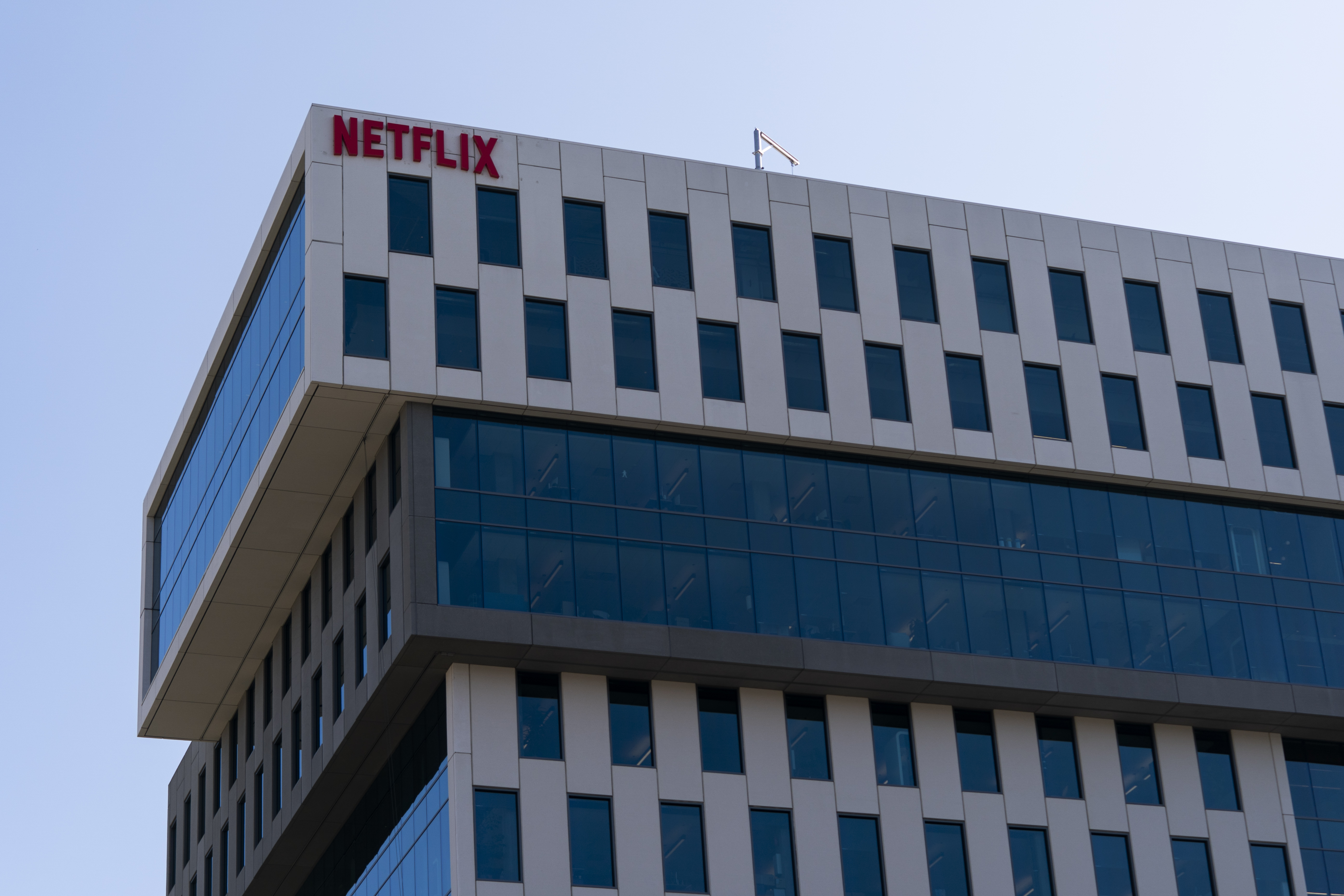 Τι συμβαίνει με το Netflix: Η έκρηξη στην βιομηχανία της ψυχαγωγίας και η ύφεση της πλατφόρμας-1