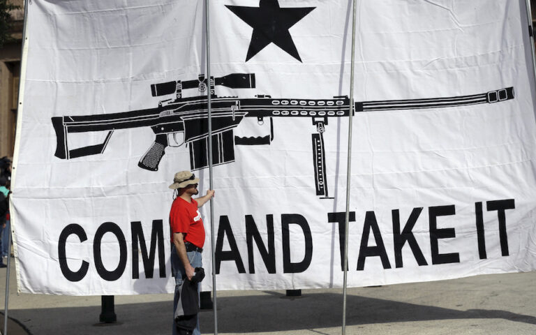 Μακελειό στο Τέξας – Αμετανόητοι οι φανατικοί της οπλοκατοχής