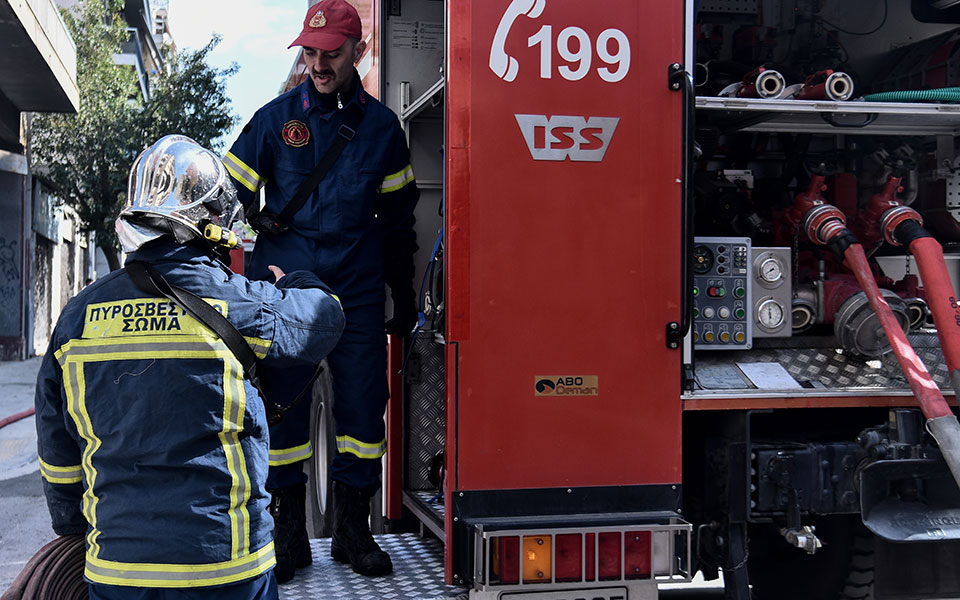Φωτιά σε εστιατόριο στη Θεσσαλονίκη – Τραυματίστηκε ο ιδιοκτήτης του