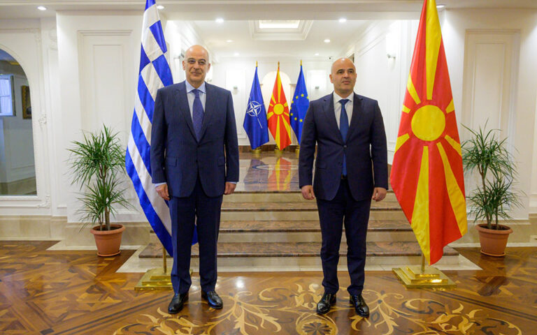 Δένδιας: Ενέργεια και Συμφωνία Πρεσπών στη συνάντηση με τον πρωθυπουργό της Βόρειας Μακεδονίας