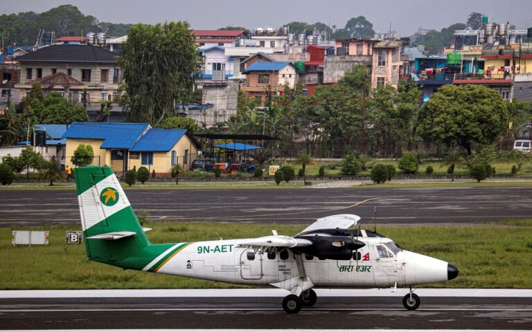 Νεπάλ: Εντοπίστηκαν τα συντρίμμια αεροσκάφους με 22 επιβαίνοντες