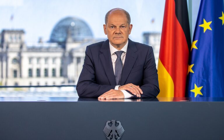 Γερμανία: Ανησυχία Σολτς για πληθωρισμό και ταυτόχρονο κίνδυνο ύφεσης