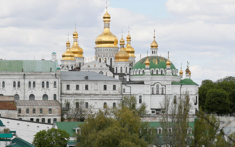 Η Ουκρανική Ορθόδοξη Εκκλησία διακήρυξε την «πλήρη ανεξαρτησία» της από το Πατριαρχείο της Μόσχας