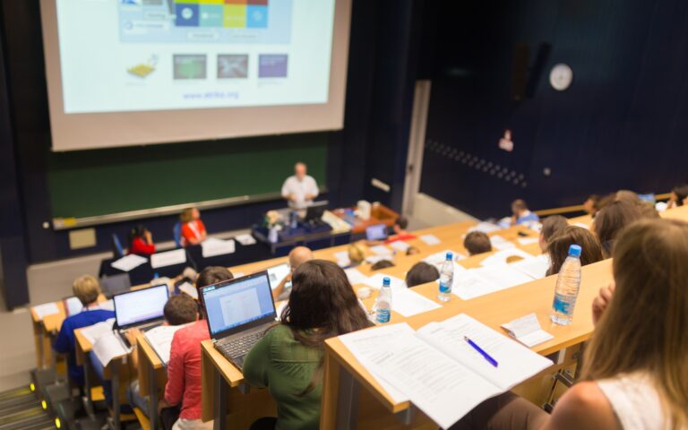 Νομοσχέδιο-τομή για τα ΑΕΙ:  Εσωτερικό Erasmus και διπλά πτυχία – Όλες οι αλλαγές