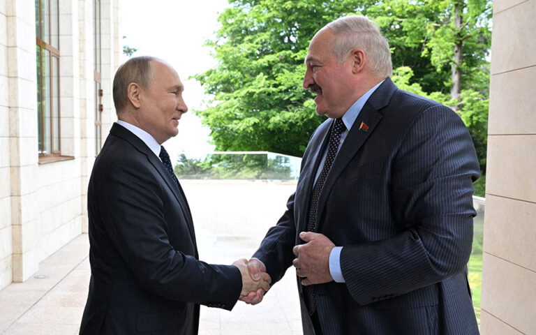 Λευκορωσία: Ο Λουκασένκο κατηγορεί τη Δύση ότι προσπαθεί να «διαμελίσει» την Ουκρανία