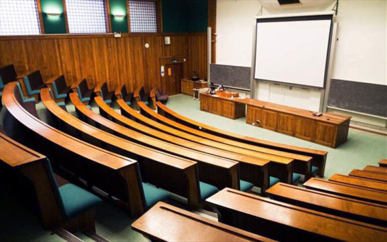Πανεπιστήμια: «Αναβολή» για το σχέδιο διοίκησης των ΑΕΙ