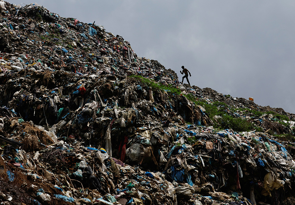 Το Νεπάλ πνίγεται στα σκουπίδια