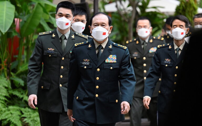 Υπουργοί Άμυνας ΗΠΑ – Κίνας: Συγκρούστηκαν για την Ταϊβάν κατά την πρώτη τους συνάντηση