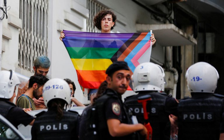 Κωνσταντινούπολη: Έφοδοι της αστυνομίας και δεκάδες συλλήψεις πριν από το Pride