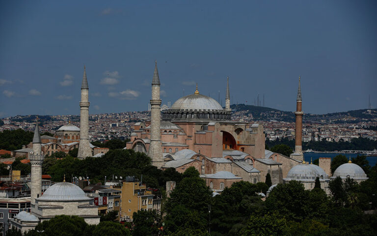 Νέες προκλήσεις Ερντογάν για την Αγία Σοφία: «Κλείσαμε μια πληγή»