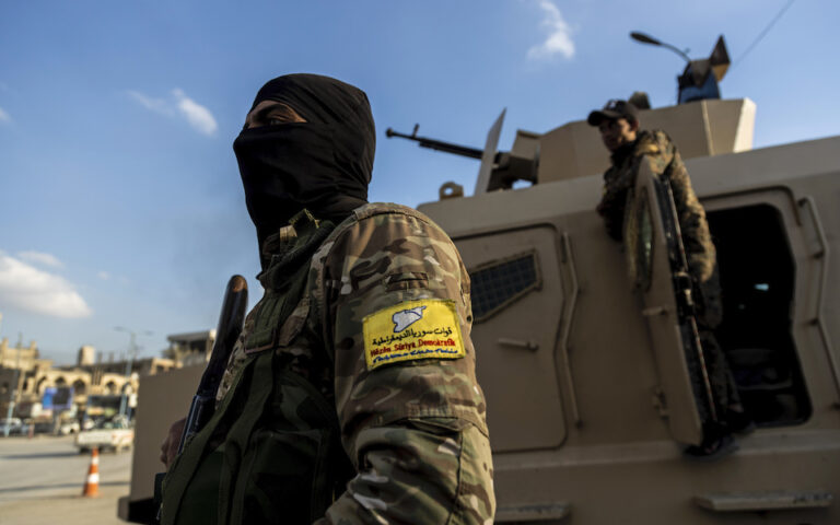 Συρία: Έτοιμοι να «συντονιστούν» με τον Άσαντ οι Κούρδοι εάν δεχθούν τουρκική επίθεση