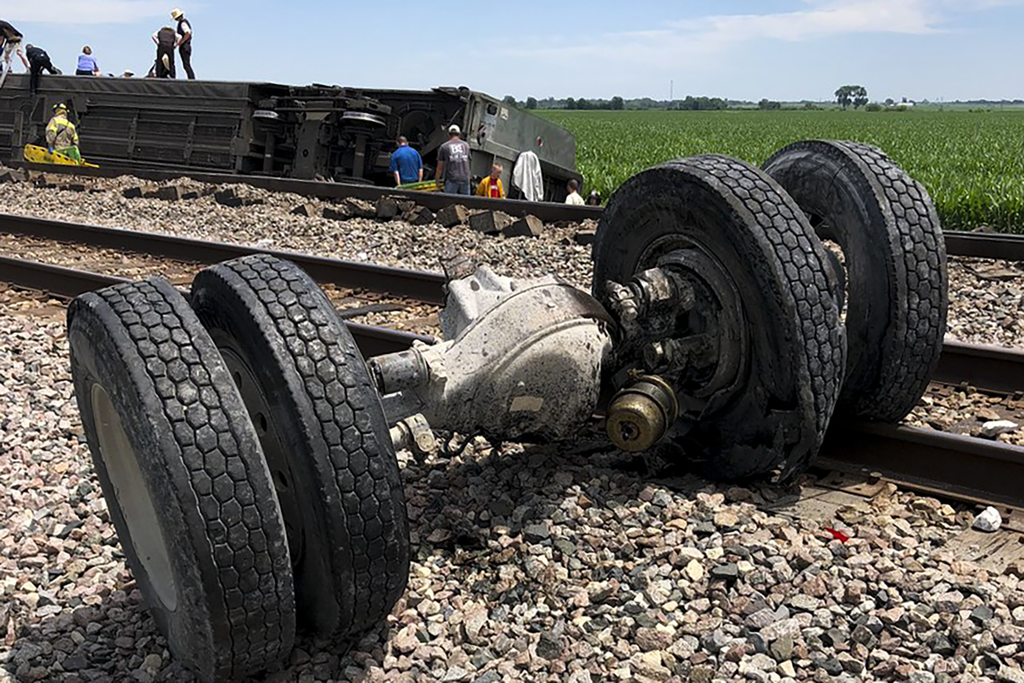 ΗΠΑ: Εκτροχιασμός τρένου στο Μιζούρι – Τουλάχιστον 3 νεκροί, δεκάδες τραυματίες (εικόνες)-3