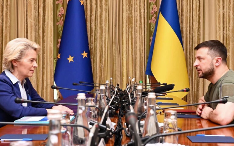 Φον ντερ Λάιεν – Κίεβο: Την επόμενη εβδομάδα η απάντηση στο ουκρανικό αίτημα υποψηφιότητας