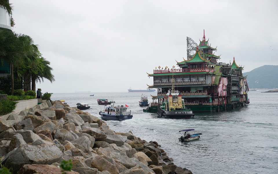 Χονγκ Κονγκ: Πλωτό εστιατόριο βούλιαξε, κι όχι μόνο στα χρέη-1