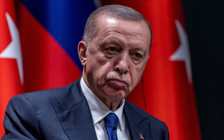 Τουρκία: Νέες απειλές Ερντογάν κατά Σουηδίας και Φινλανδίας