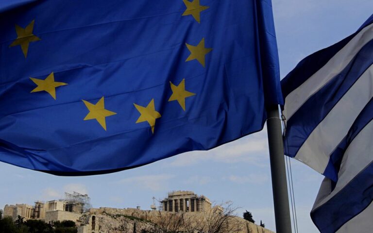 Ευρωπαίος αξιωματούχος: Η Ελλάδα ολοκληρώνει το ταξίδι της προς την κανονικότητα
