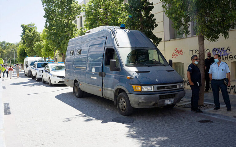 Κρήτη: Στον ανακριτή οι 8 συλληφθέντες για το κύκλωμα τοκογλυφίας