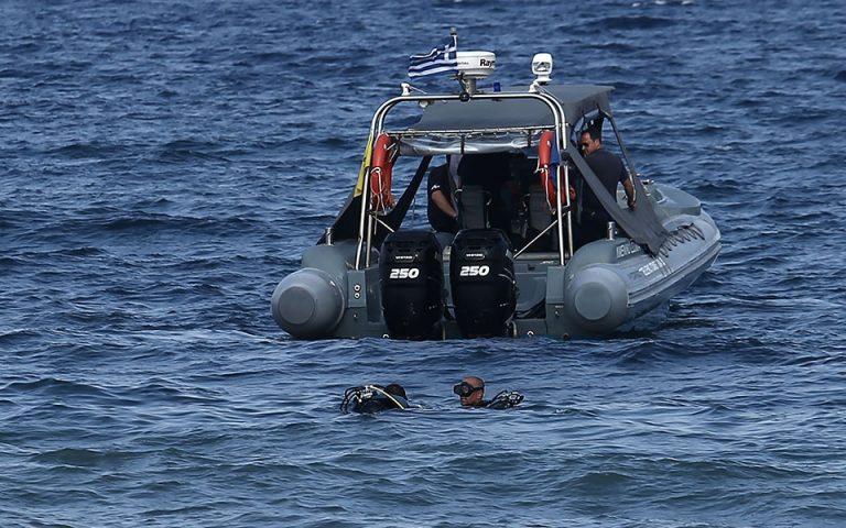 Θεσσαλονίκη: Όχημα έπεσε στη θάλασσα – Δύο νεκροί