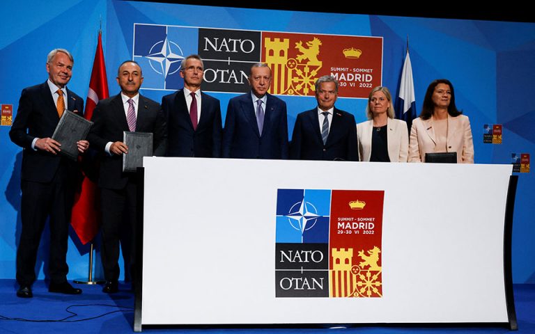 NATO: Τα κέρδη της Τουρκίας από τη συμφωνία με Φινλανδία και Σουηδία