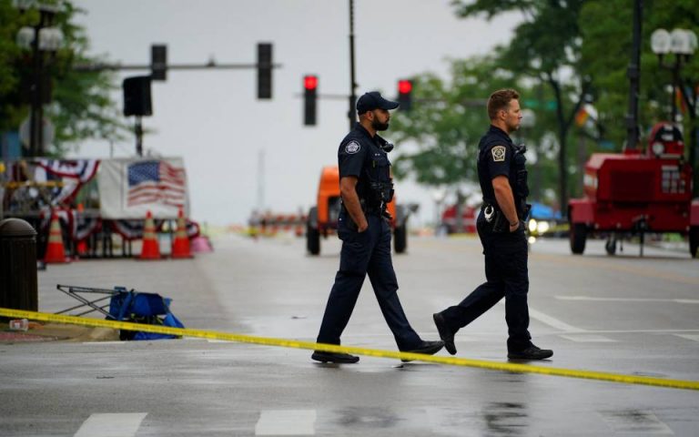 Πυροβολισμοί στο Σικάγο: Ο δράστης «σκεφτόταν σοβαρά» να διαπράξει και δεύτερη επίθεση
