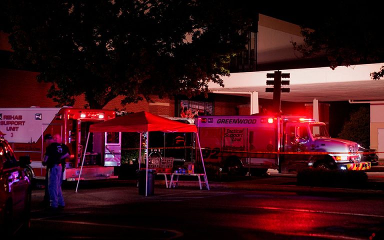 ΗΠΑ: Τέσσερις νεκροί από πυρά σε εμπορικό κέντρο στην Ιντιάνα