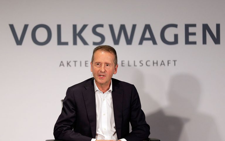 Αλλαγή στο «τιμόνι» της VW: Παραιτήθηκε ξαφνικά ο CEO Χέρμπερτ Ντις