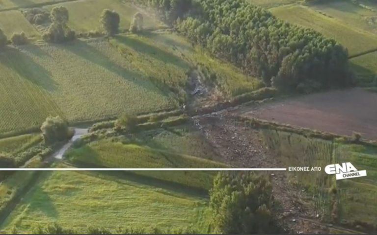 Πτώση Αντόνοφ στην Καβάλα: Εικόνα από drone πάνω από το σημείο της συντριβής