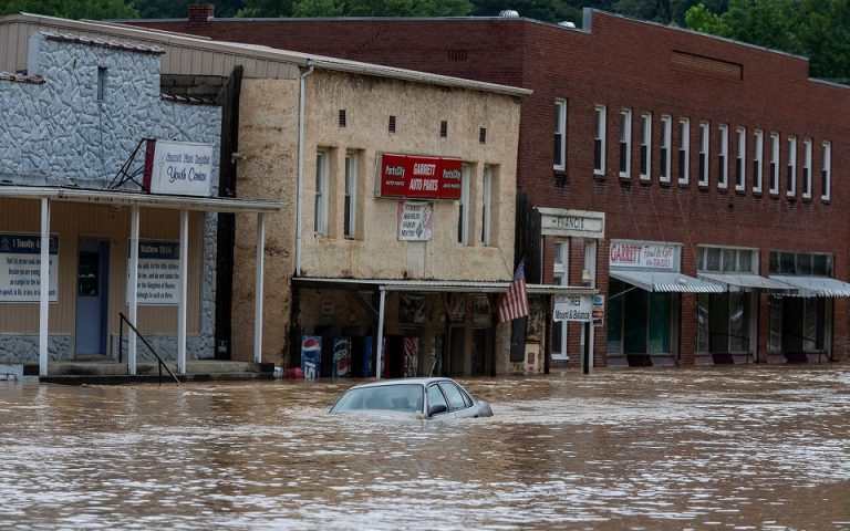 ΗΠΑ: Τις χειρότερες πλημμύρες στην ιστορία του βιώνει το Κεντάκι