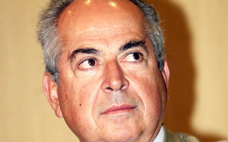 Έφυγε από τη ζωή ο πρώην υφυπουργός και βουλευτής του ΠΑΣΟΚ Δημήτρης Αποστολάκης