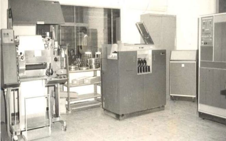Ενας ηλεκτρονικός άθλος του 1964: Το πρώτο ηλεκτρονικό σύστημα έκδοσης αποτελεσμάτων για εισαγωγή σε ΑΕΙ
