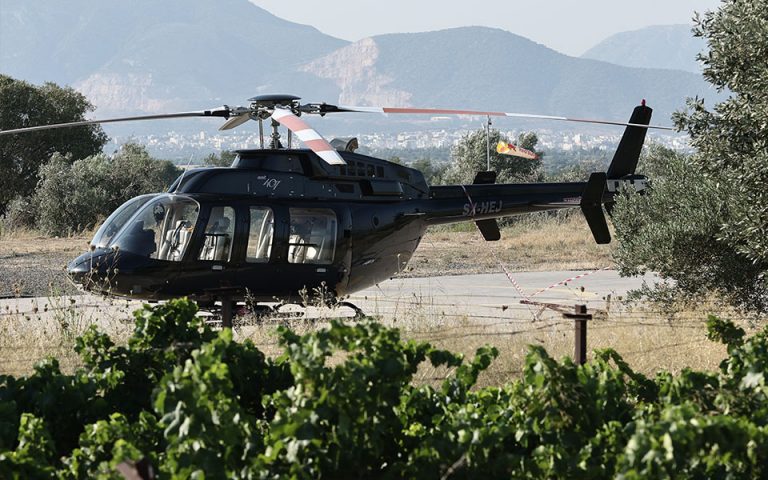 Τρεις συλλήψεις για το δυστύχημα με το ελικόπτερο στα Σπάτα
