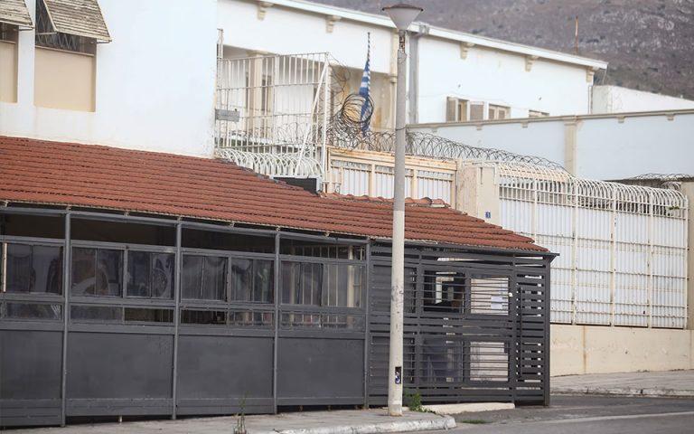 Πειθαρχικός έλεγχος για βίντεο από γλέντι στις φυλακές Κορυδαλλού