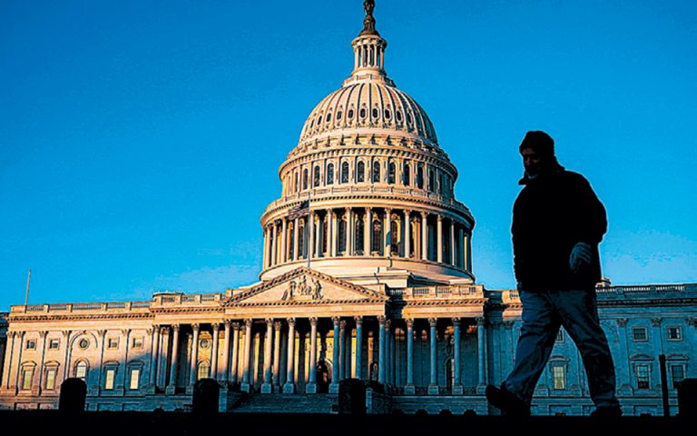 ΗΠΑ: Πρώτο βήμα στο Κογκρέσο για νομοσχέδιο κατά της οπλοκατοχής – Σημαντικό εμπόδιο η Γερουσία