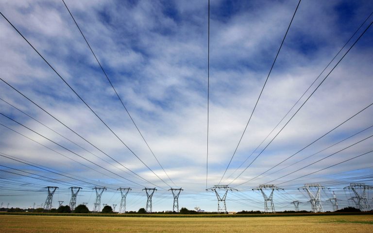 Ενέργεια: Έκτακτα μέτρα για την τιμή του ρεύματος από την Κομισιόν