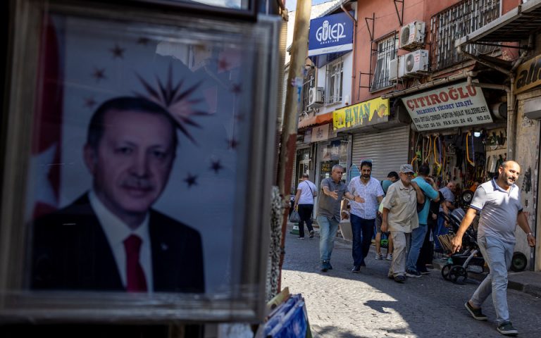 Τουρκία – Δημοσκοπήσεις: Εμπόδια στον δρόμο της αντιπολίτευσης