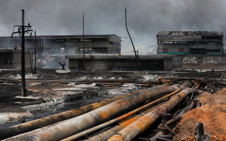 Κούβα: Φόβοι για πολλούς νεκρούς πυροσβέστες στις πετρελαϊκές εγκαταστάσεις
