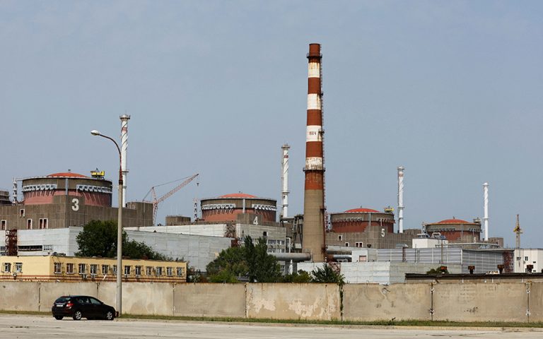Ζαπορίζια: «Ενεργοποιήθηκαν τα συστήματα ασφαλείας» στον πυρηνικό σταθμό, έπειτα από διακοπές ρεύματος