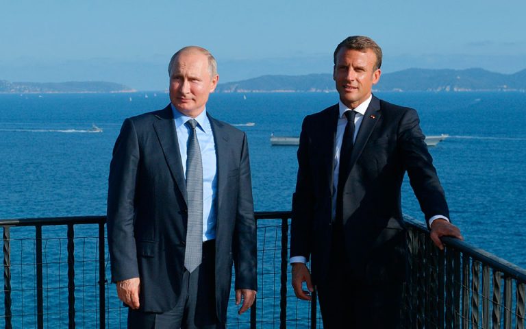 Κρεμλίνο: Πούτιν και Μακρόν δεν έχουν τηλεφωνική επικοινωνία επειδή η Γαλλία είναι «μη φιλική» χώρα