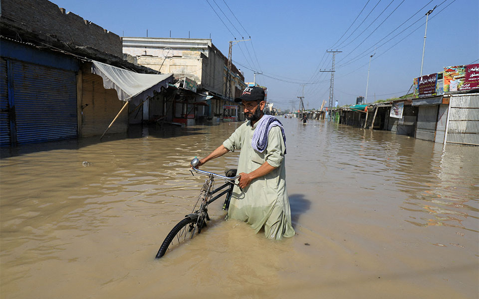 Πακιστάν: 1.136 νεκροί από τις πλημμύρες – Έκκληση του ΟΗΕ για βοήθεια 160 εκατ. δολαρίων-2
