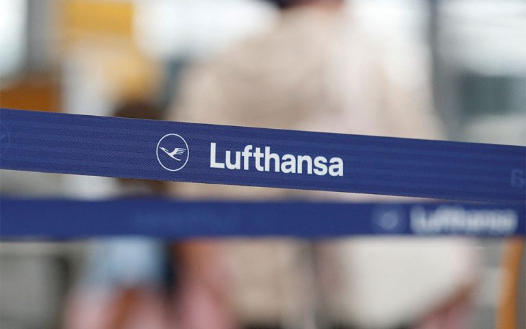 Γερμανία: Σε συμφωνία κατέληξαν Lufthansa και Ver.di για αυξήσεις στις αποδοχές του προσωπικού εδάφους