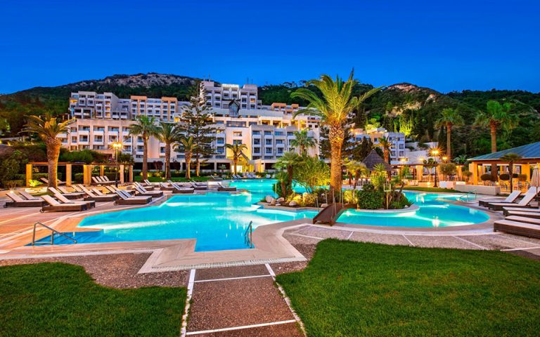 ΛΑΜΨΑ: Πούλησε το ξενοδοχείο Sheraton Rhodes Resort
