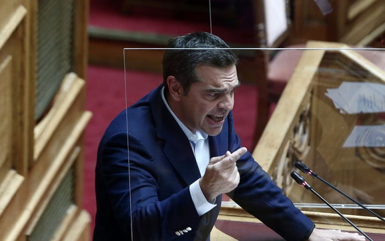 Υπόθεση παρακολουθήσεων: Ο ΣΥΡΙΖΑ ζητάει έκτακτη συζήτηση στη Βουλή