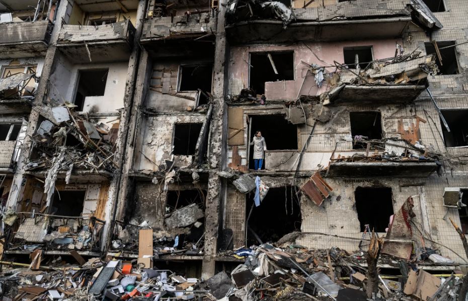 Έξι μήνες από την εισβολή στην Ουκρανία: Τα καρέ της φρίκης του πολέμου-21
